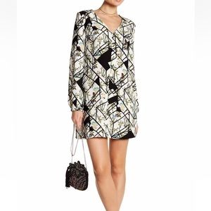 WAYF White Geometric Print‎ Hendrix Dress Sz. M NWT